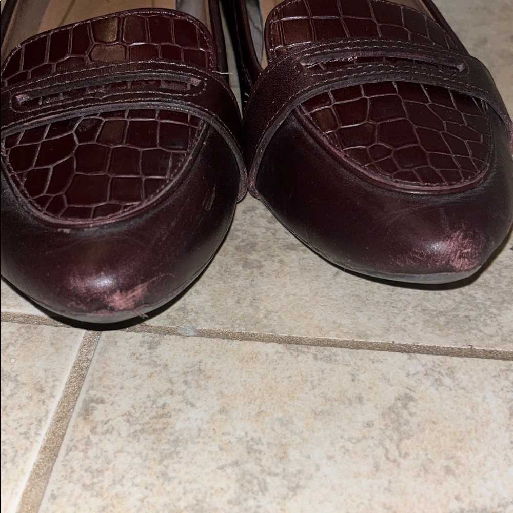 Vionic Women's Dark Brown Croc-Embossed Pointed Penny Loafers - Picture 4 of 5